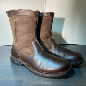UGG Men’s Leather Shearling Work Boots – Brown – Size 11
